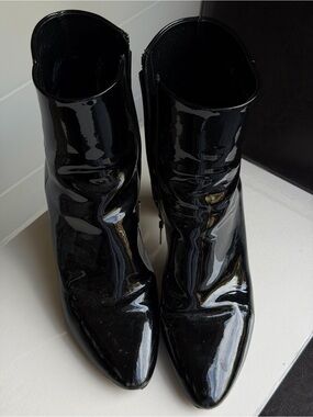Yves Saint Laurent Glossy Black Pointed-Toe Ankle Booties